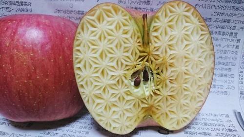 ozdobne jabłko z wzorami