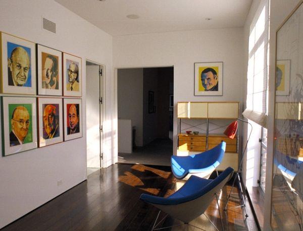 chaise design coco bleu ciel et portraits
