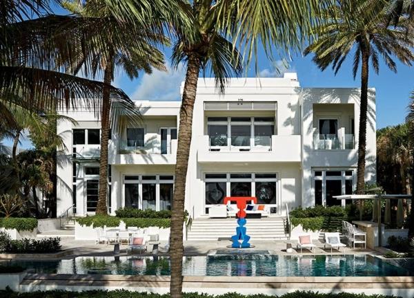 projektant mody tommy hilfiger luksusowy dom odkryty basen w ogrodzie
