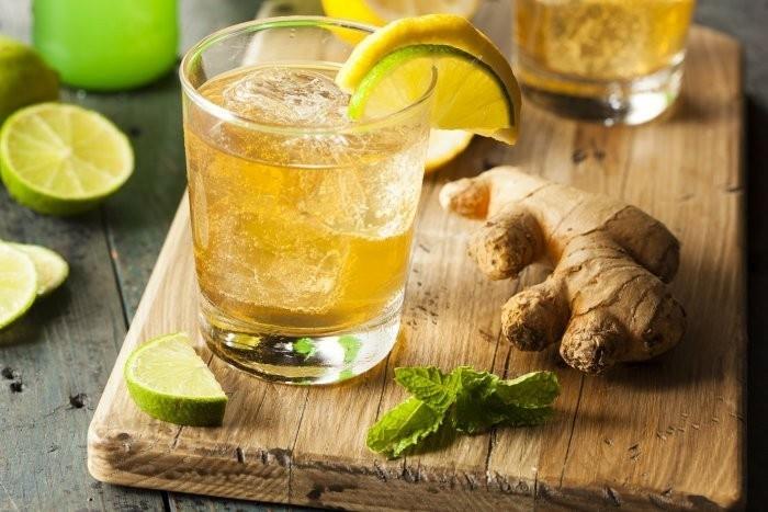 eau détox au citron et menthe stimulant naturel