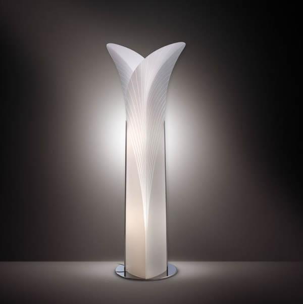 le lampadaire moderne au look ivoire