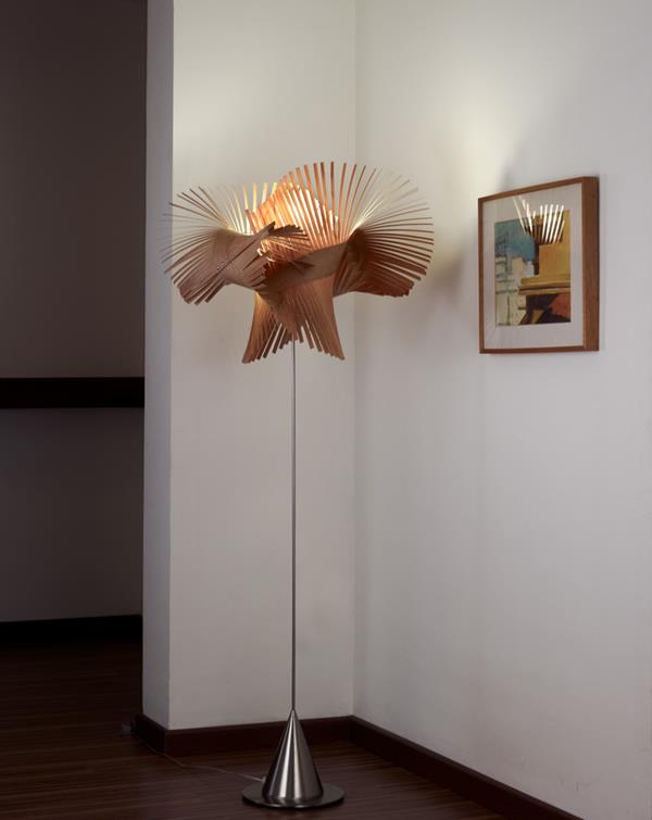 le lampadaire moderne en forme de palmier