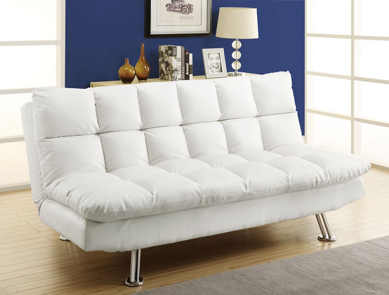 سيساعد وجود مساحة في الجزء الخلفي من الأريكة على عدم تحريكها مع الظهور المتكرر