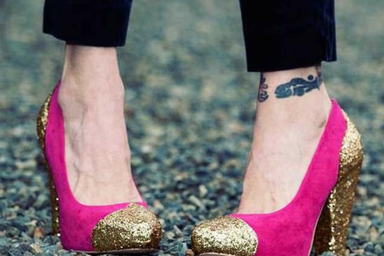 chaussures de pompes roses à la mode bricolage et paillettes d'or