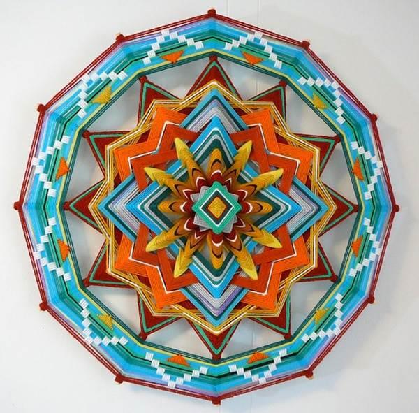 idées artistiques de bricolage de fil beau mandala coloré