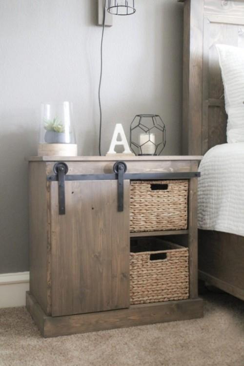 table de chevet en bois bricolage et paniers tricotés