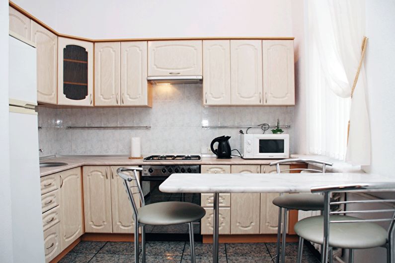 Интериорен дизайн на кухня 6 кв.м. - Снимка