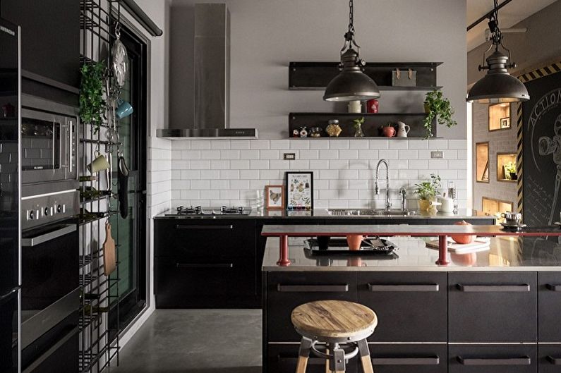 Kuchyně ve stylu černého podkroví - interiérový design