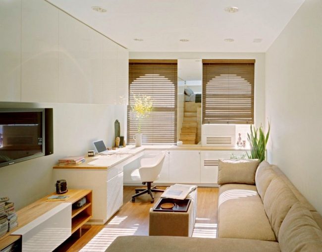 Сгъваем ъглов диван е идеален за малък едностаен апартамент