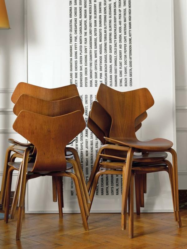 duńskie meble designerskie krzesło Arne Jacobsen grand prix drewno
