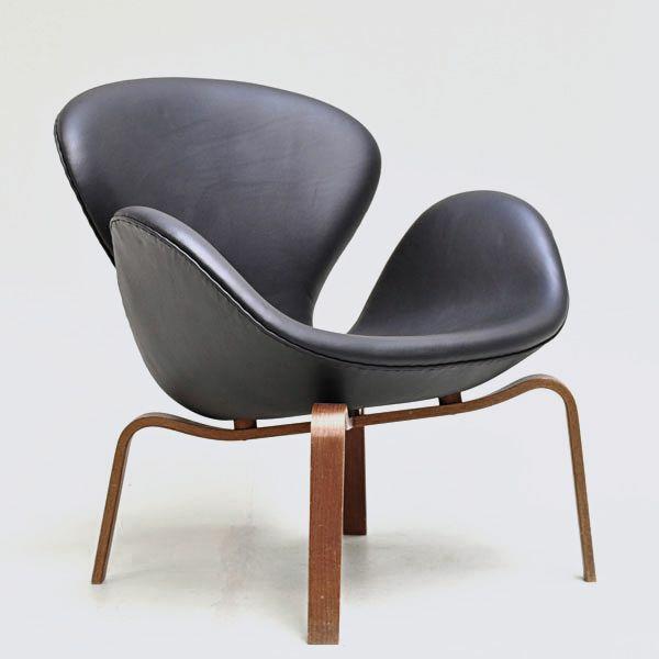 Fotel łabędź Arne Jacobsen w duńskim stylu