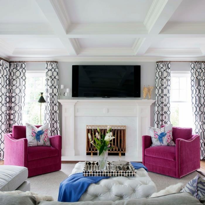 idées de design d'intérieur salon fauteuil violet motif rideau élégant tapis