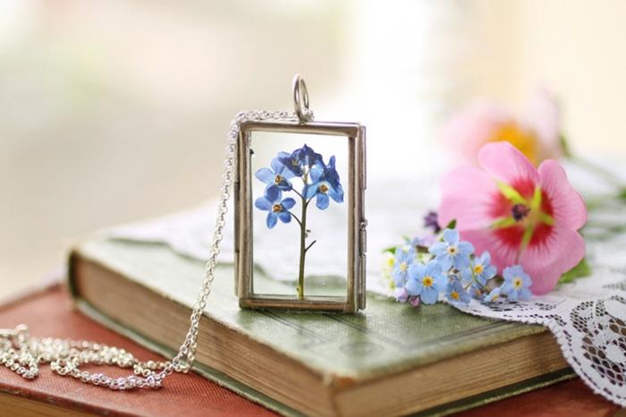 bijoux elfe pendentif fait main chaîne en argent fleurs d'été