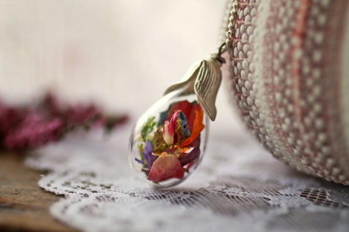 bijoux elfe fait main verre argent collier fleurs herborisées argent