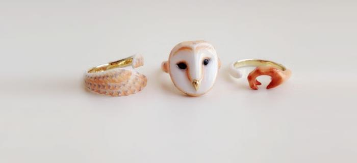 emaliowana biżuteria trzy pierścienie motyw sowy
