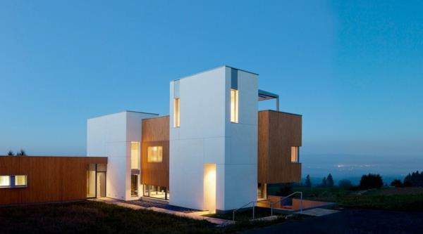 maison à économie d'énergie élégante façade bien enduite