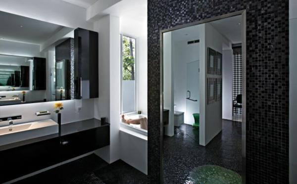 egzotyczny prywatny hotel indonezja projekt łazienka płytki mozaikowe czarne?