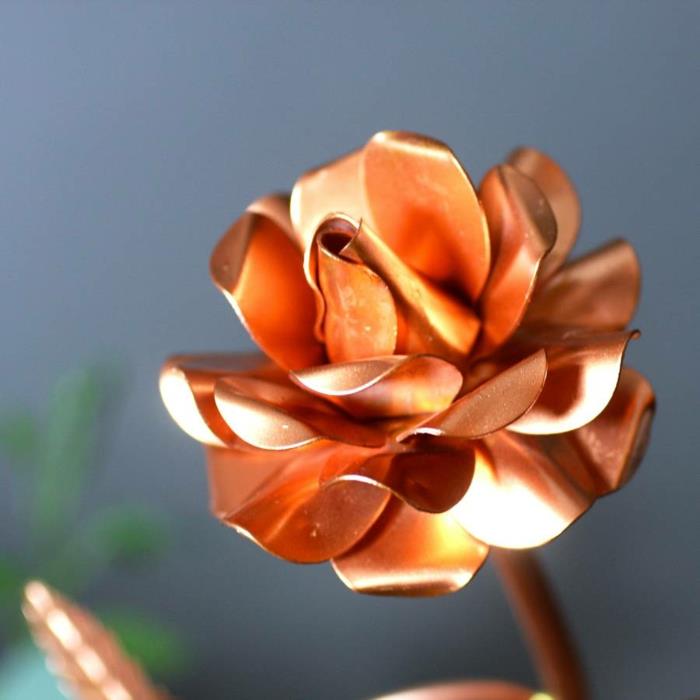 couleur cuivre design d'intérieur métal fleur