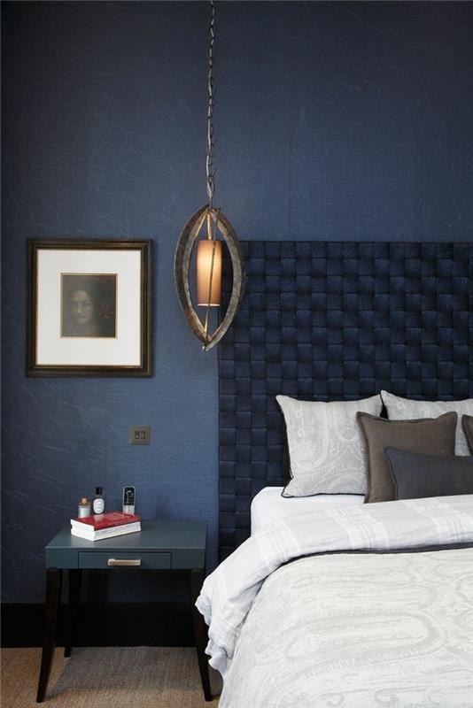kolorystyka ścian w kolorze niebieskim w sypialni