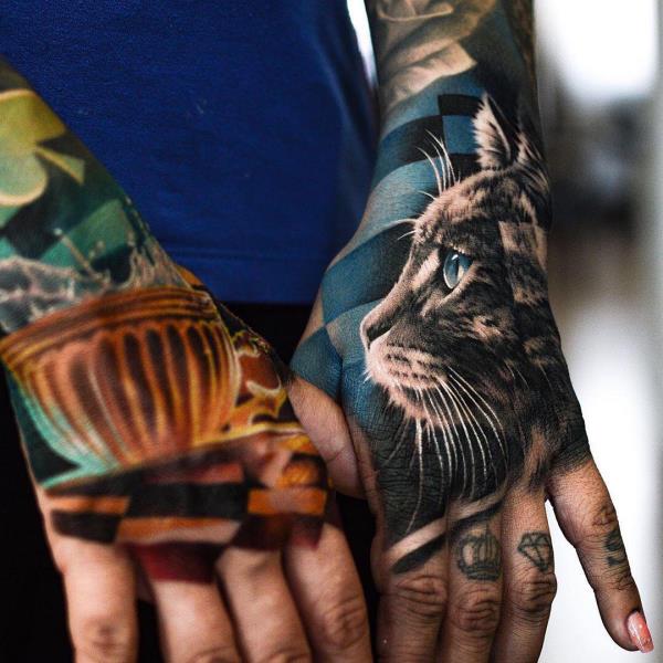 pomysły kolorystyczne na tatuaże na dłonie 2020