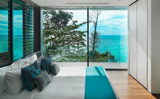 maison de vacances sur la plage fenêtre panoramique porte coulissante