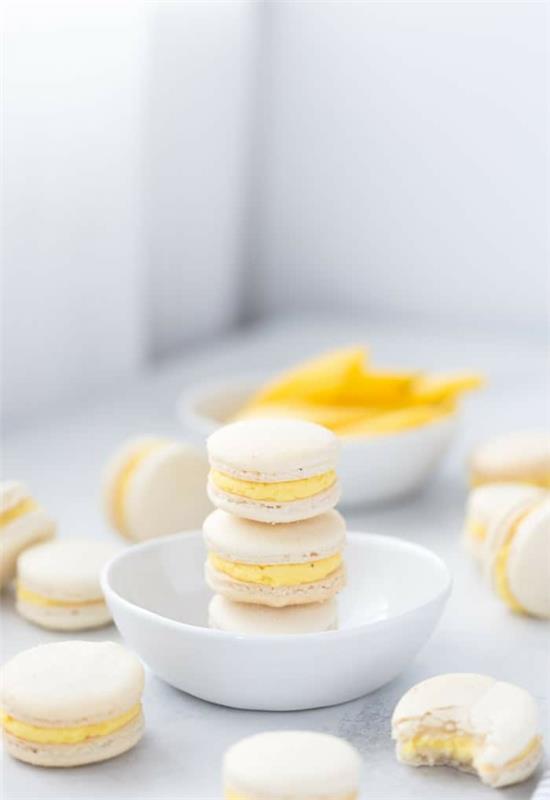 macarons français fourrés au citron