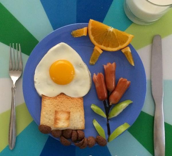 Petit-déjeuner français orange soleil