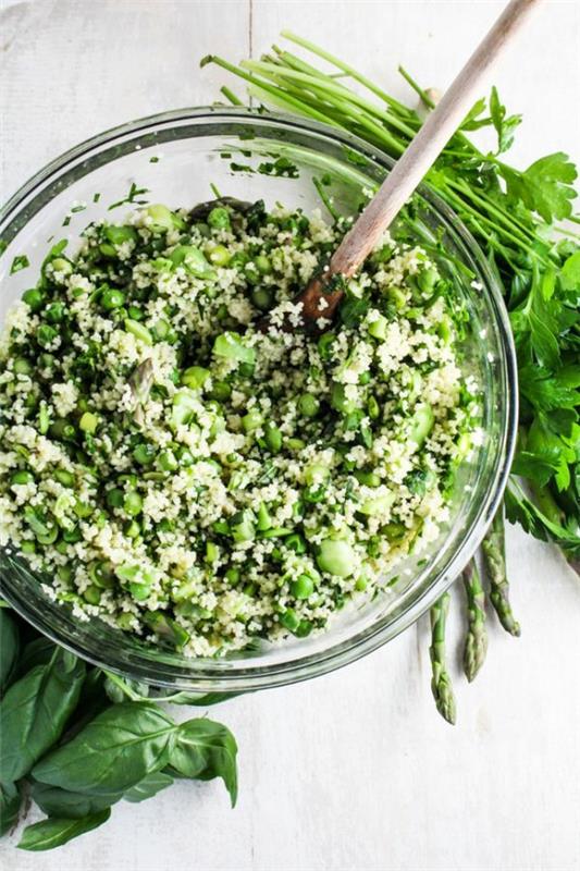 recettes de printemps plats végétariens salade de légumes au quinoa