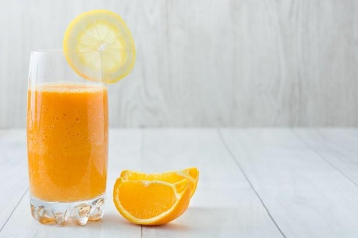 jus d'orange stimulant naturel au citron