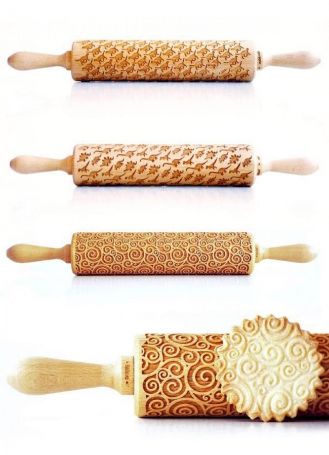 Geprägtes Nudelholz wird dazu beitragen, dass Ihre Kekse nicht nur lecker, sondern auch schön werden