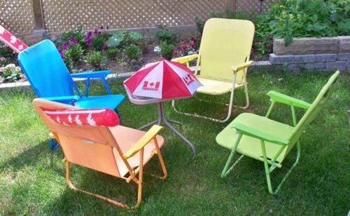 idées de décoration de jardin du canada chaises de jardin en métal coloré