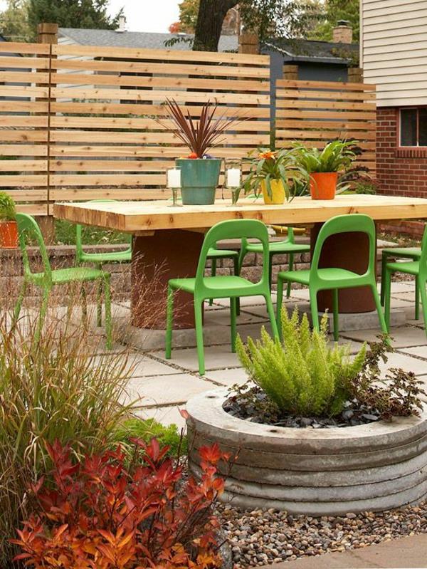 idées de jardin écran d'intimité en bois table à manger chaises