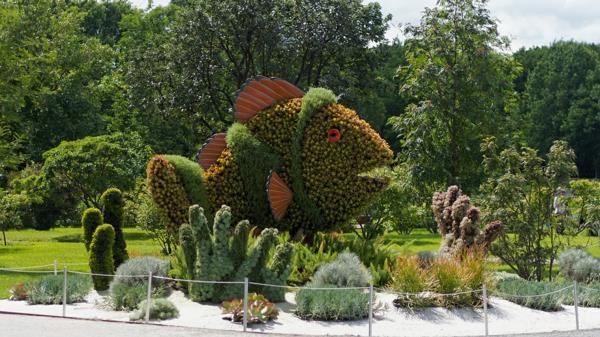 rzeźby ogrodowe sztuka ogrodowa ryby
