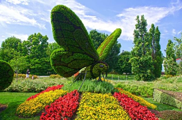 rzeźby ogrodowe motyl quebec