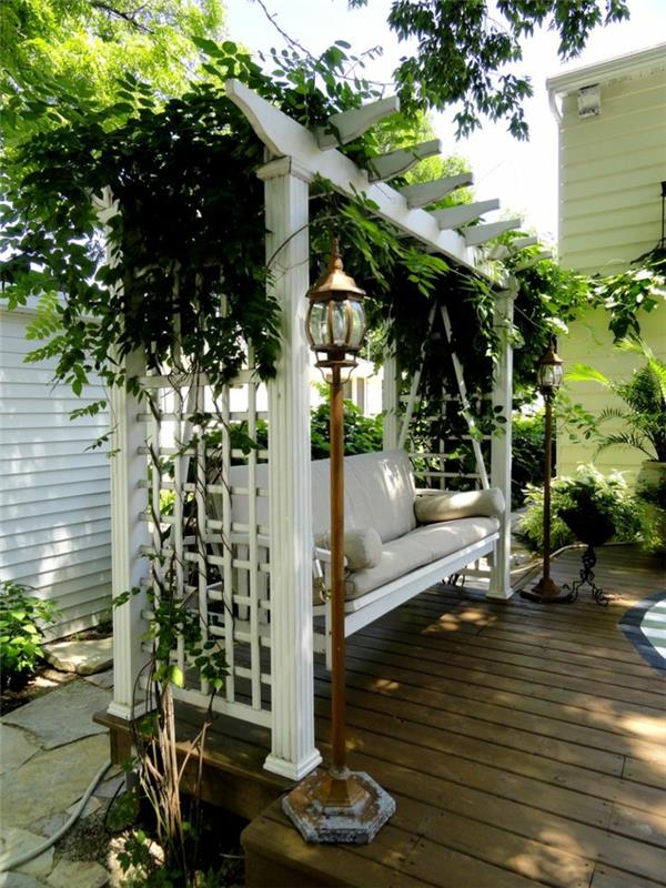 balançoire de jardin pergola plantes idées de jardin élégantes