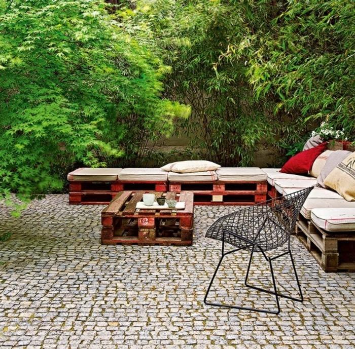 salon de jardin en palettes de pavés
