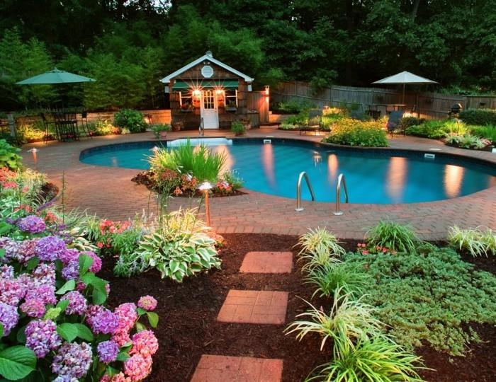 conception de piscine de jardin avec escalier