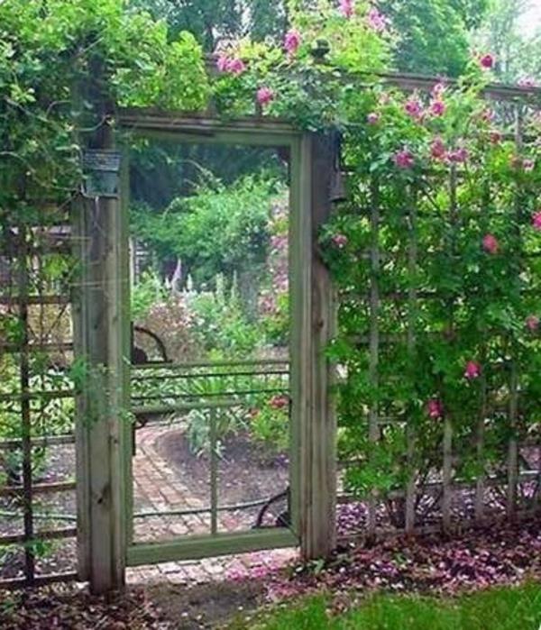 drzwi ogrodowe projektowanie ogrodu romantyczny ogród