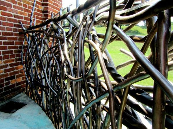 clôture de jardin design extérieur en métal torsadé moderne