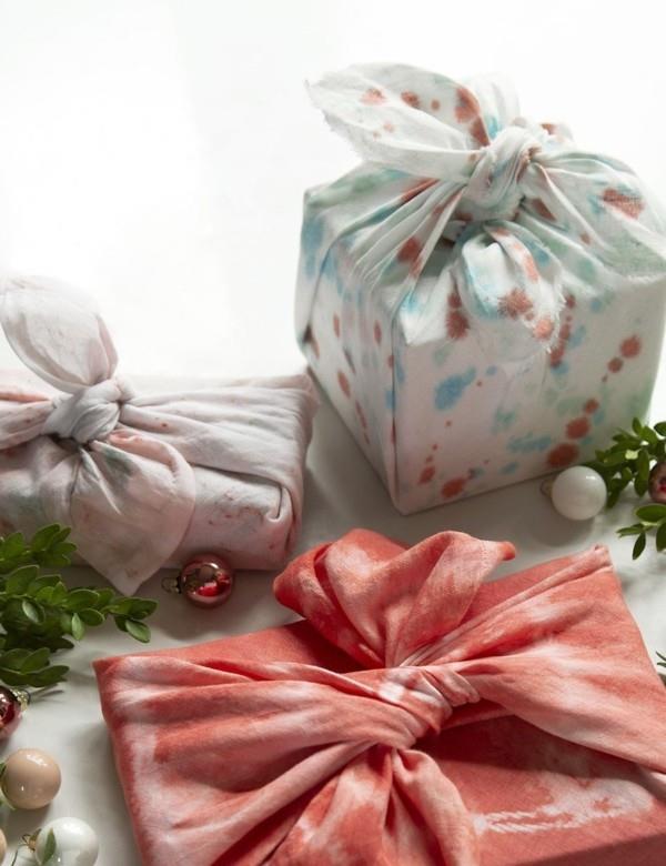 Emballez les cadeaux avec du tissu furoshiki