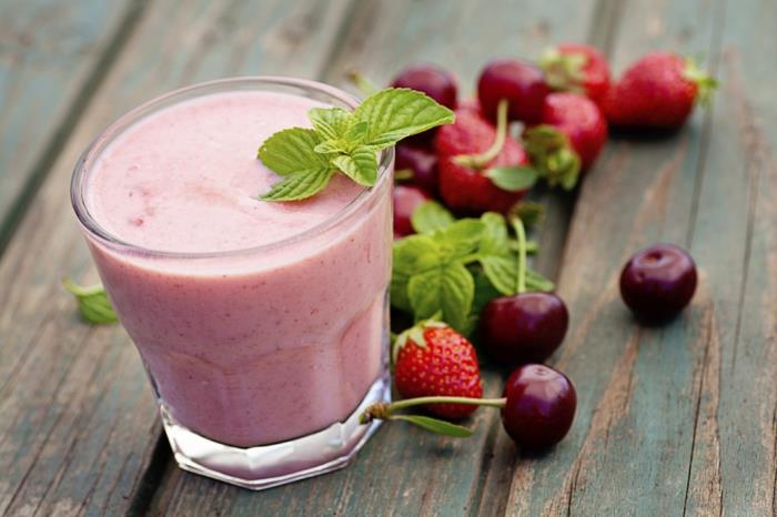 conseils pour une alimentation saine peau cheveux smoothies d'été