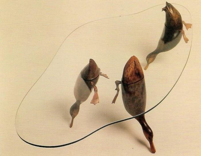 szklany stół przykłady umeblowania pomysły dekoracyjne derek pearce foki hipopotam budowa