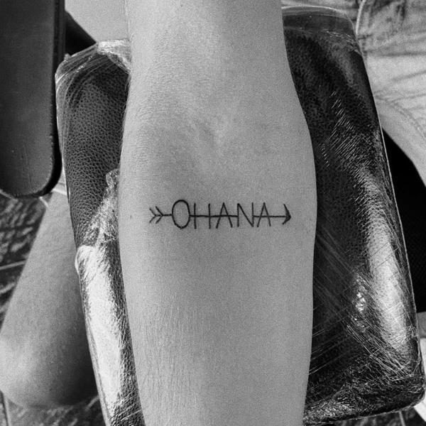 tatouage graphique ohana