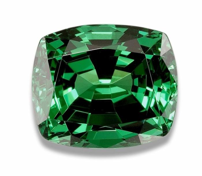 Granat kamień szlachetny efekty lecznicze biżuteria w kolorze zielonym!