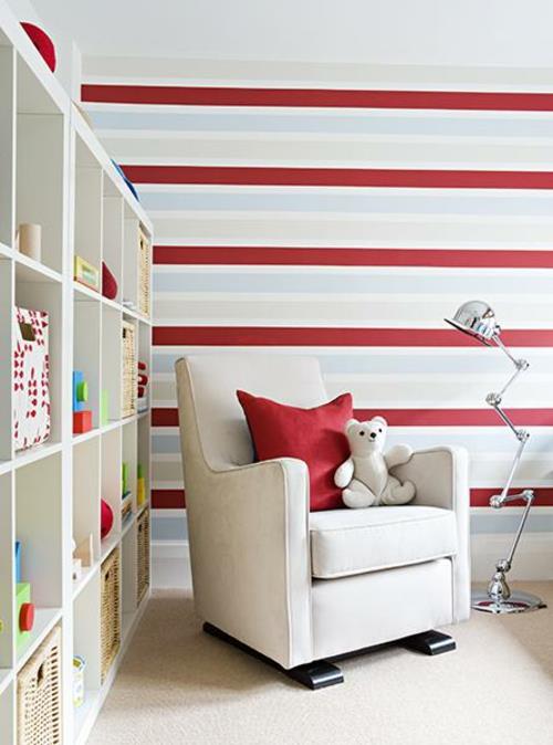 jasnoczerwone poziome paski tapeta biała atrakcyjna dekoracja ścienna w paski