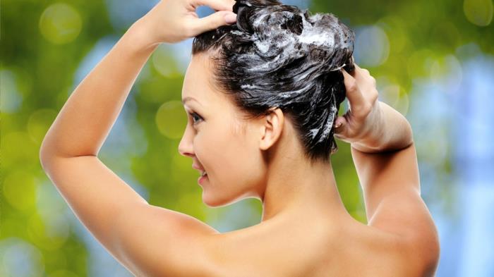 porady dotyczące pielęgnacji włosów mycie włosów zimą zdrowe kosmetyki naturalne produkty do pielęgnacji włosów