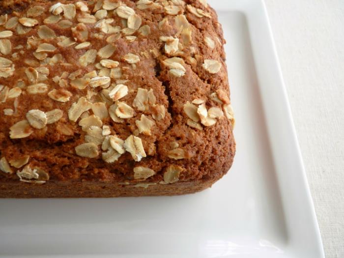 Idées de petit-déjeuner flocons d'avoine sucettes saines biscuits myrtilles brioches séchées coupées au chia