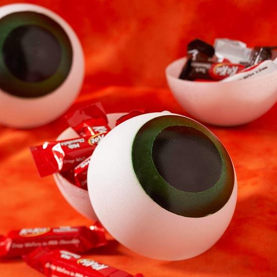 Idées d'artisanat d'halloween pot à biscuits globe oculaire