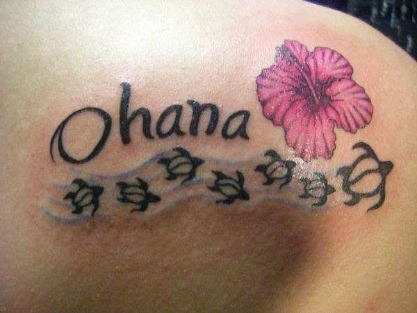 tatouage hawaïen ohana tortues d'hibiscus