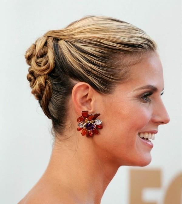 heidi klum épinglé coiffure chignon courbé